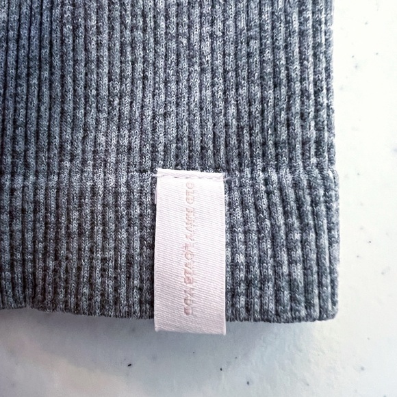 Old Navy NWT Ribbed Seamless Cropped Fitted Tank Top Plus Size 4X Loungewear New - Picture 3 of 4